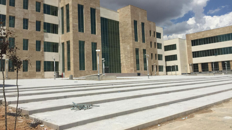 Kırşehir Ahi Evran Üniversitesi Olimpik Spor Sahası